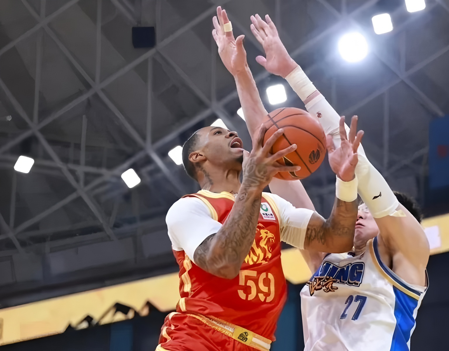 九游娱乐中心-风云突变！密尔沃基雄鹿转会期状态回暖，CBA季后赛版图或变，赛场秩序良好，赛程密集仍需轮换的简单介绍